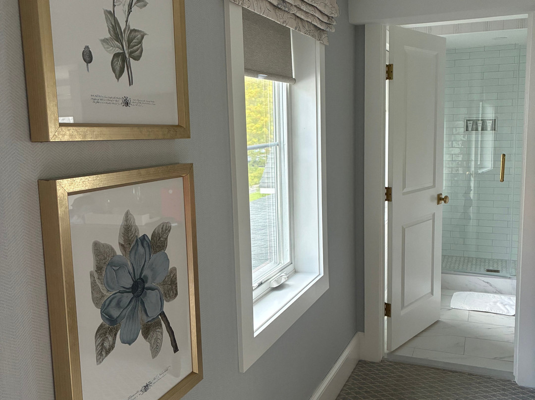 The Oaks Waterfront Hotel主图