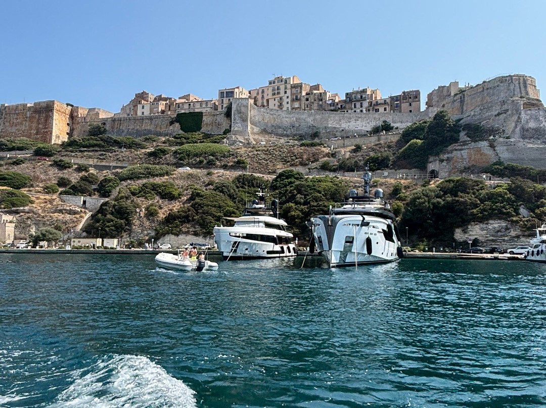 Bonifacio cliffs and caves-博尼法乔必去景点