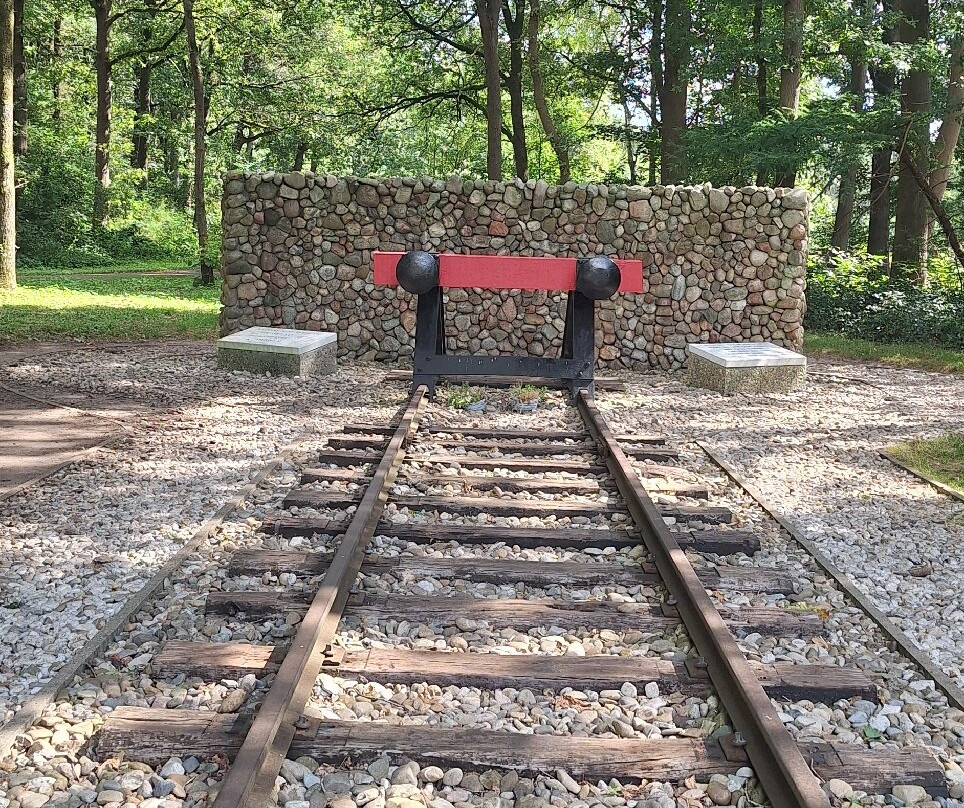 Kamp Westerbork-Hooghalen必去景点