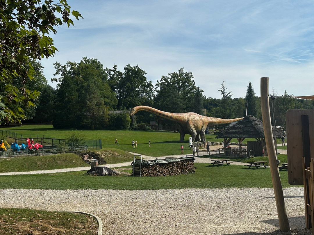 Parc Dino-Zoo-Charbonnieres-les-Sapins必去景点