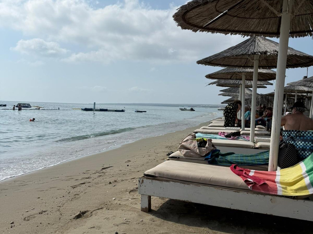 Lady's Mile Beach-Akrotiri必去景点