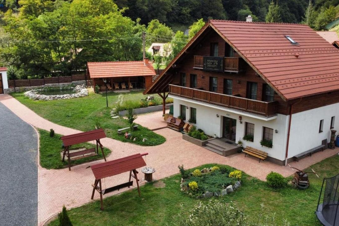 Pensiune Agroturistica Casa cu Povesti Rau Sadului