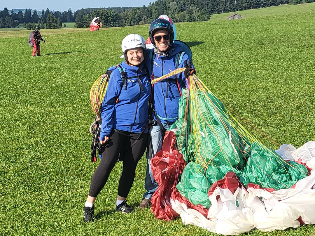 FLY ROYAL滑翔伞-菲森必去景点