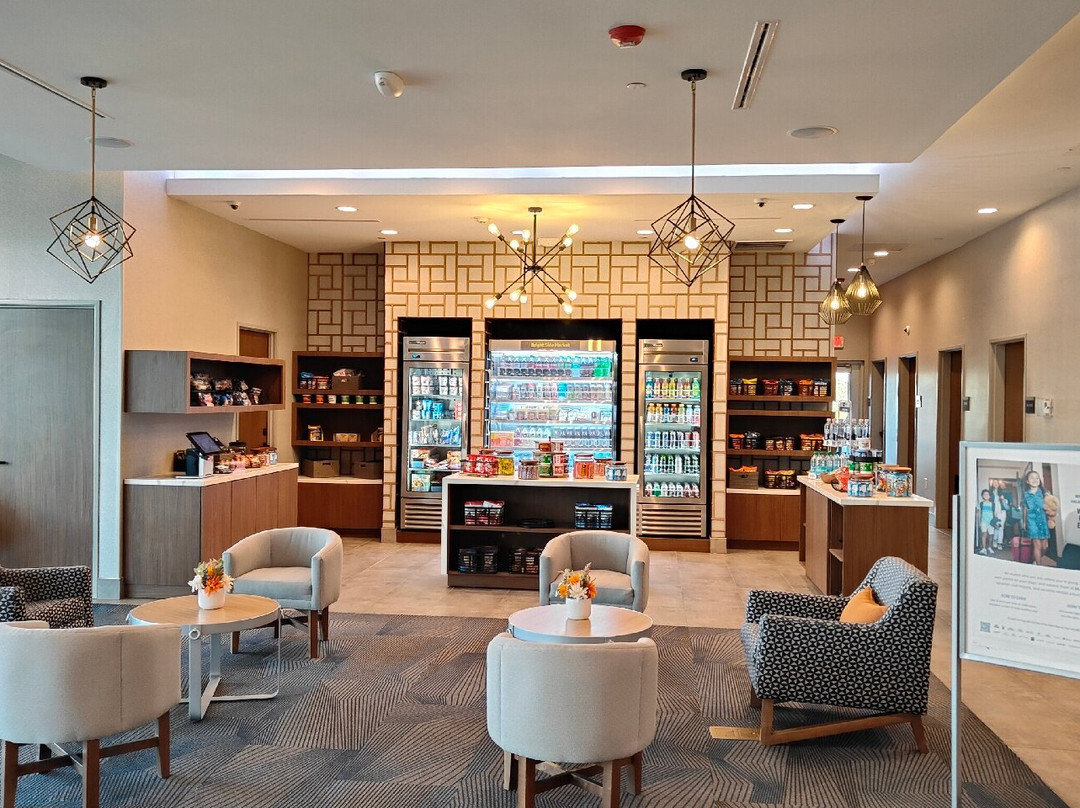 La Quinta Inn & Suites by Wyndham Del Rio主图