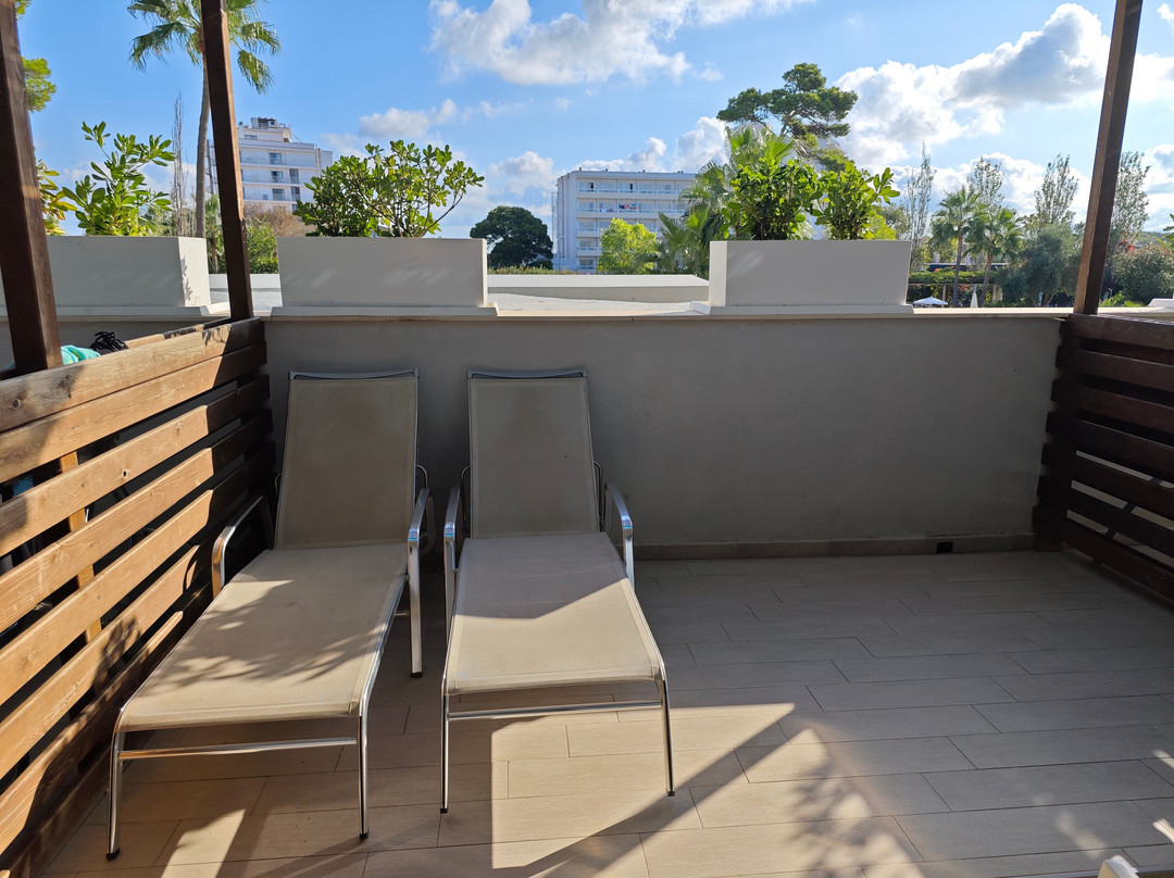 BG Tonga Tower Design Hotel & Suites主图