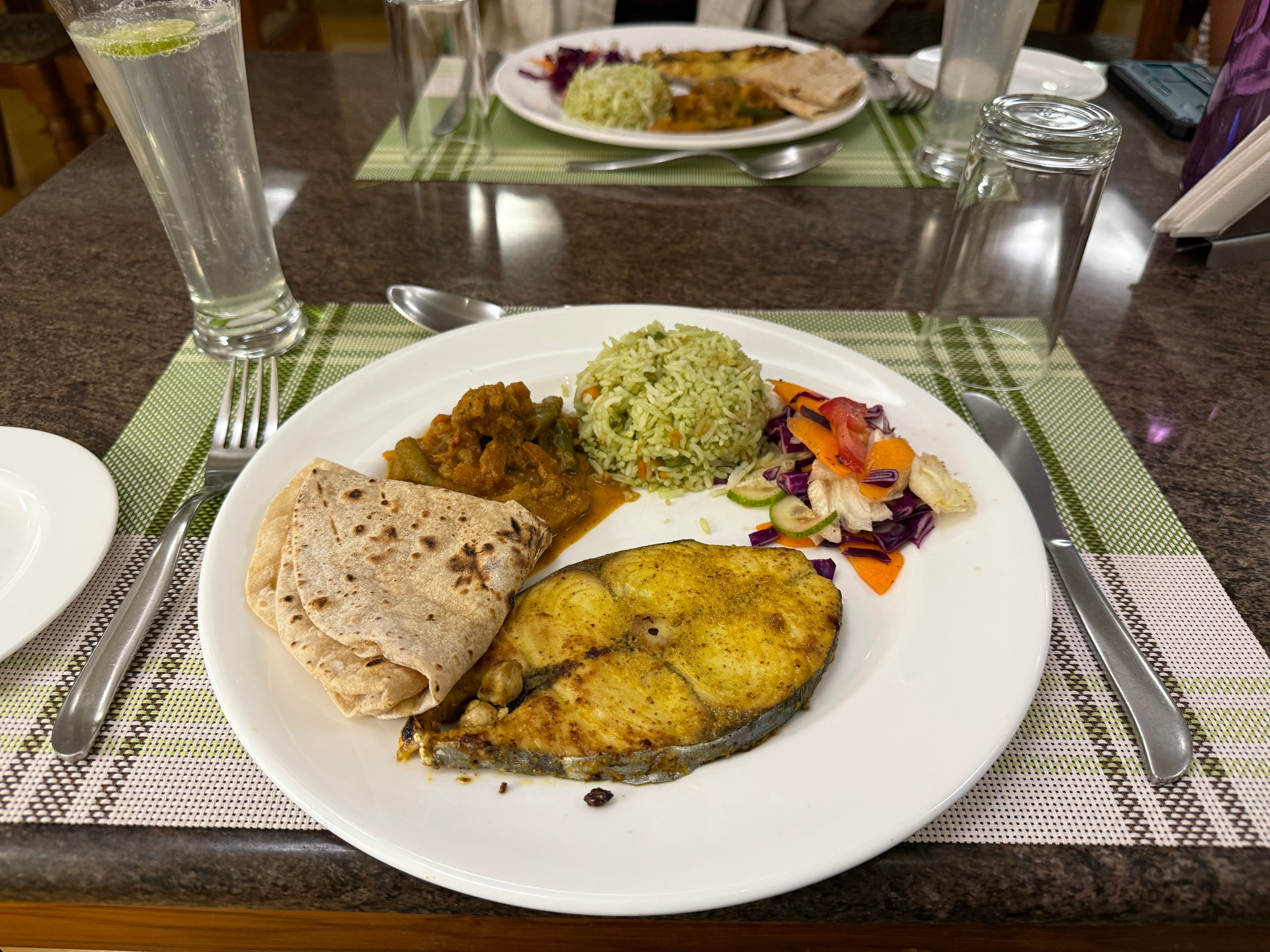 蒂萨斯酒店-官方