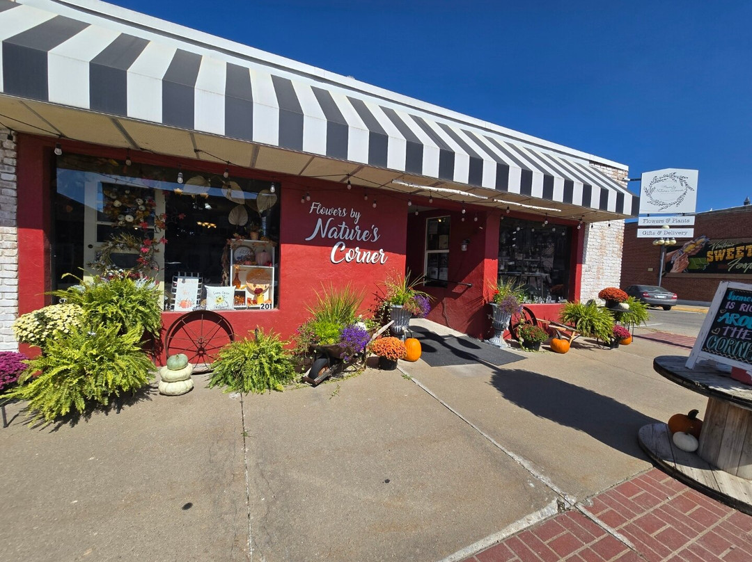 Flowers By Nature's Corner