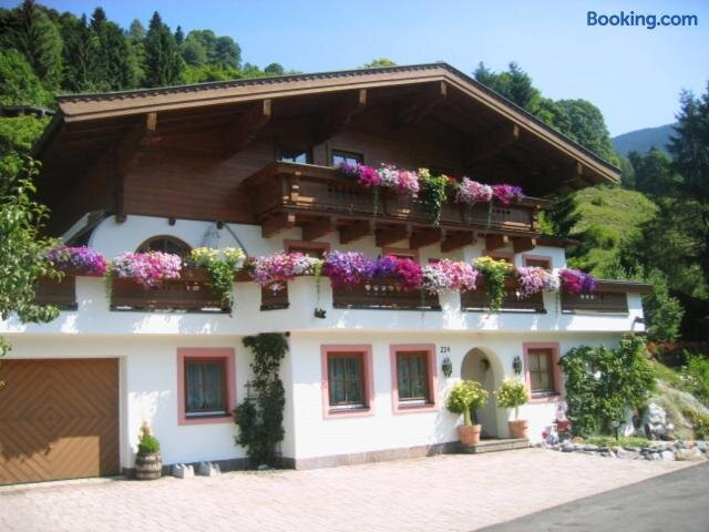 Gastehaus Holzer