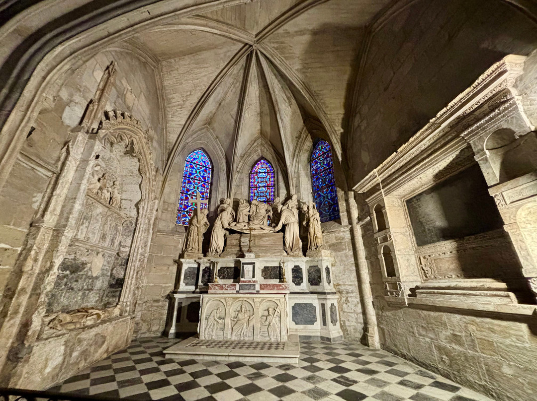 Paroisse de la Résurrection du Seigneur d’Ollières-Ollieres必去景点