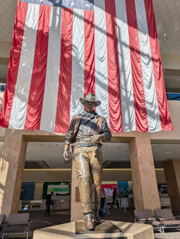 John Wayne Airport-圣安娜必去景点