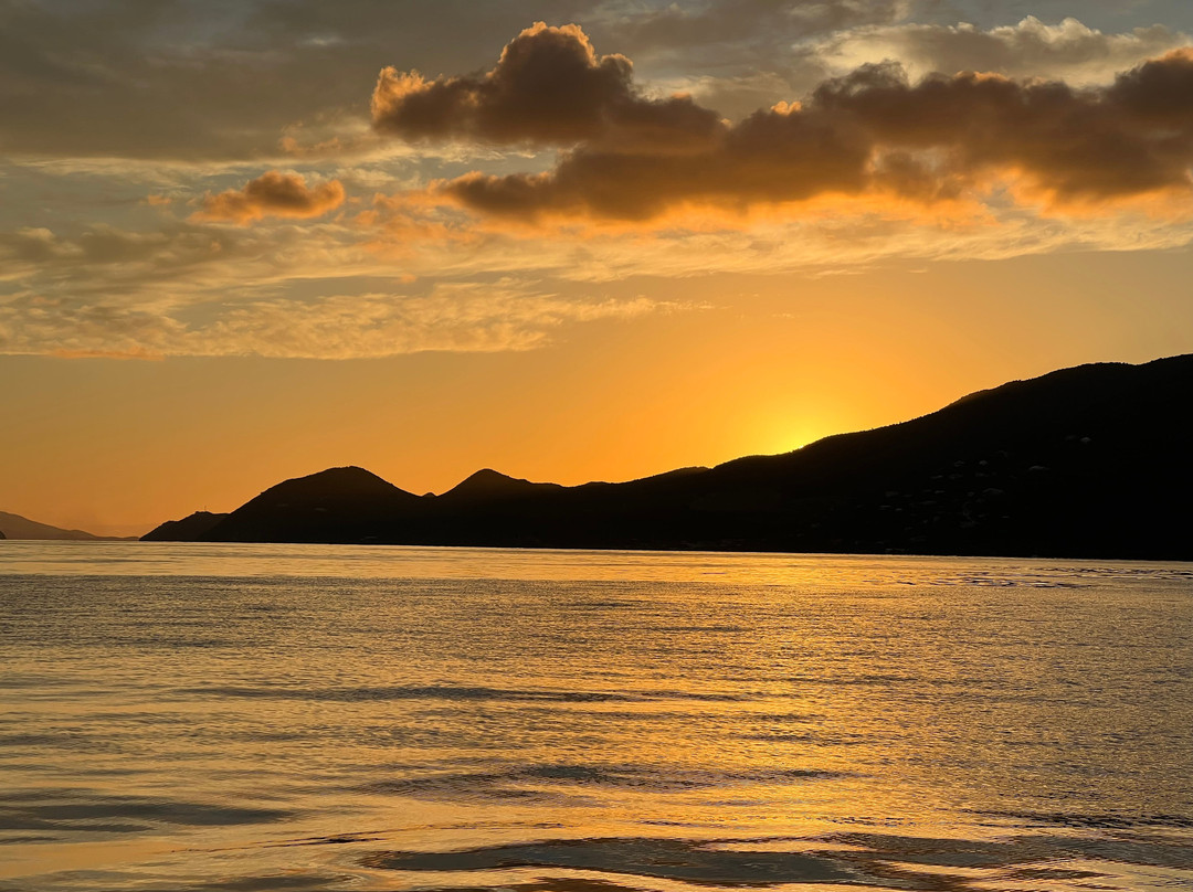 Kuralu Catamaran Charters-Road Town必去景点