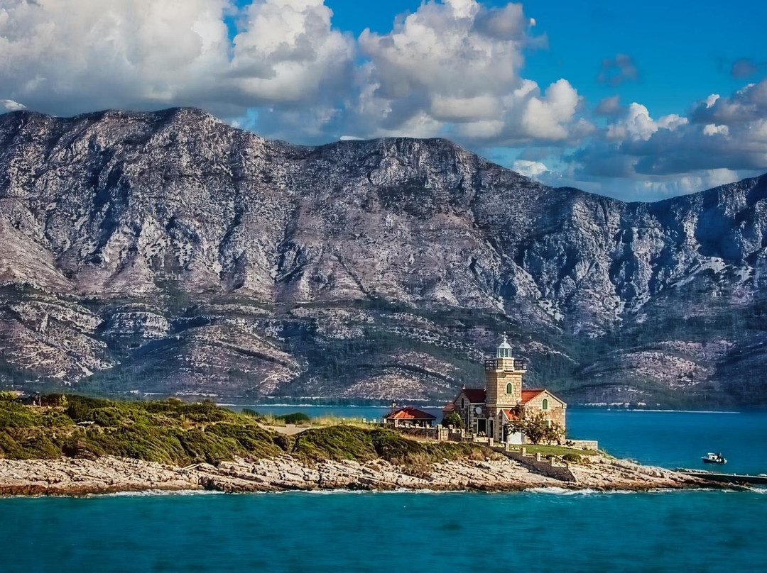 Yacht Charter in Croatia from Local Pros-斯普利特必去景点