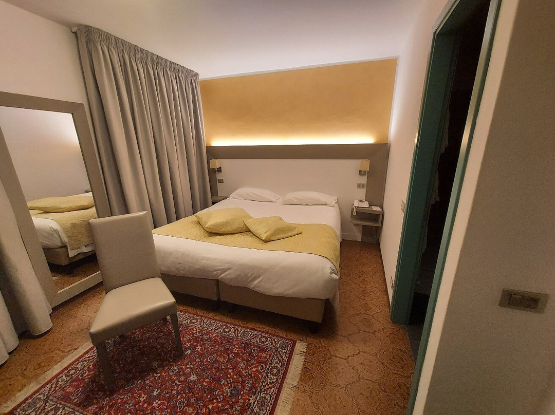 Hotel Centrale San Pellegrino Terme主图