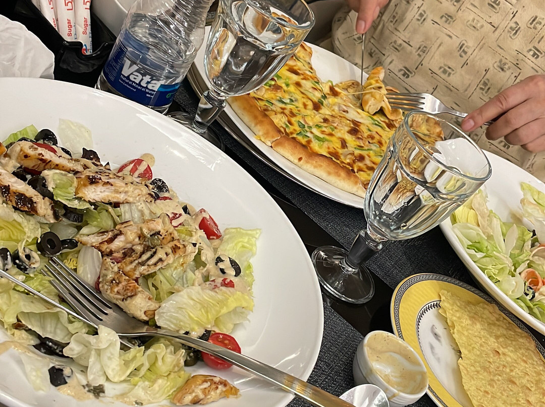Niloo Hotel主图