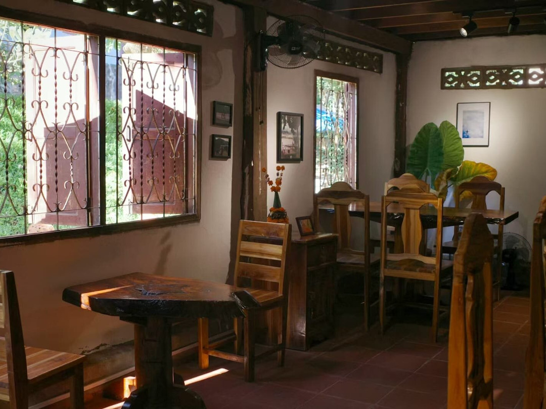Lao Old House - Xiengman Village Hidden Treasure Walking Trails-琅勃拉邦必去景点