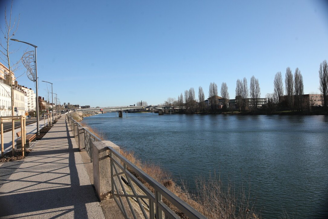 Quai Saint-Cosme-索恩河畔沙隆必去景点