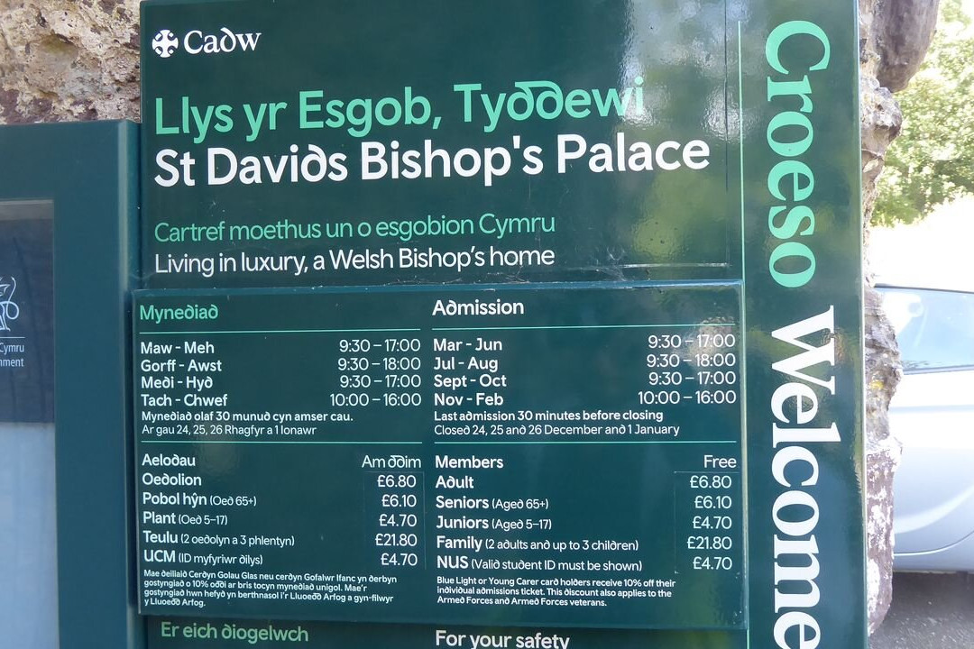 St Davids Bishop's Palace-St. Davids必去景点