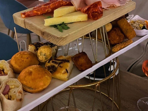 Deodato Aperitif Cafe