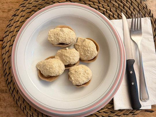 Corte Pelli 699 Home Restaurant