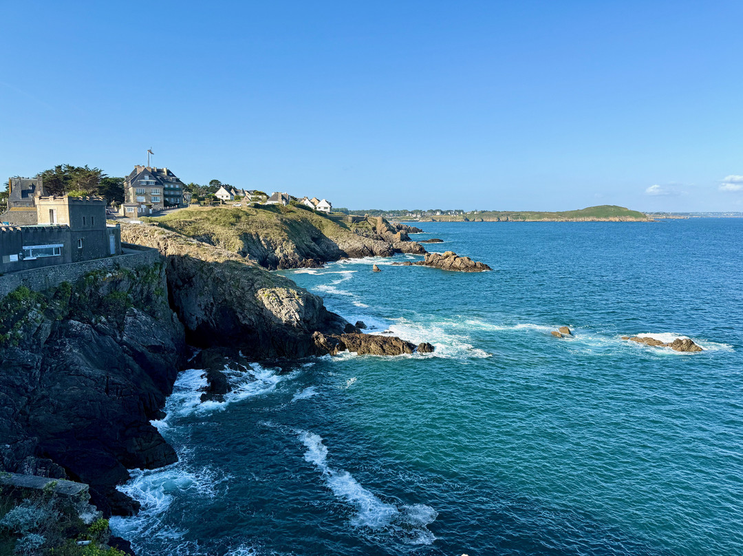 Pointe du Decolle-Saint-Lunaire必去景点