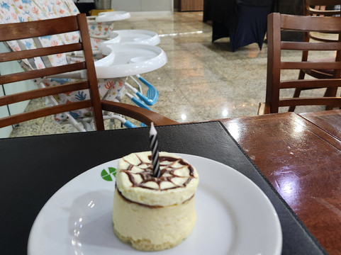 索罗卡巴金色公园酒店及会议中心 - by Nacional Inn主图