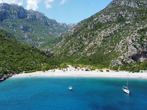 Vlychada Beach-Richea必去景点