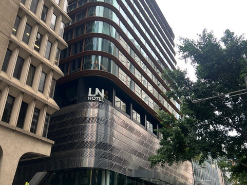 悉尼小国家酒店主图