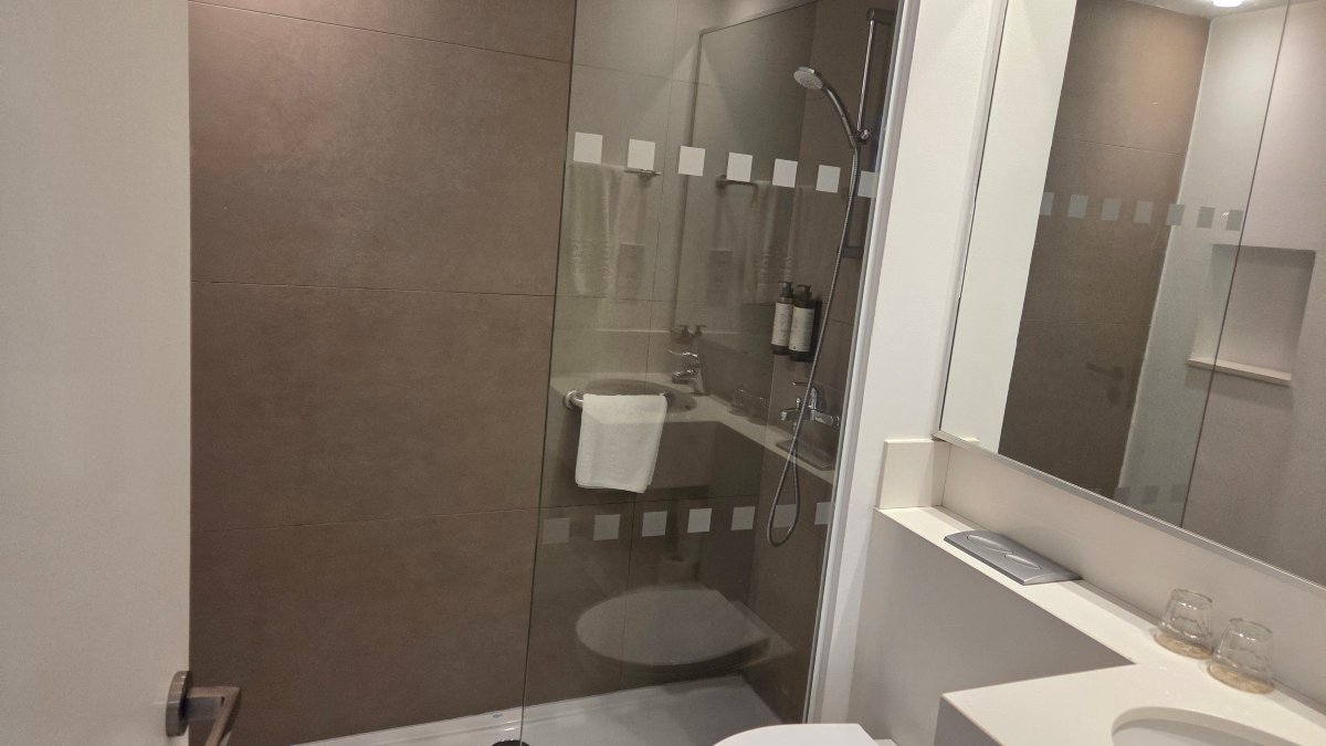 阿利亚松爱琴-浴室