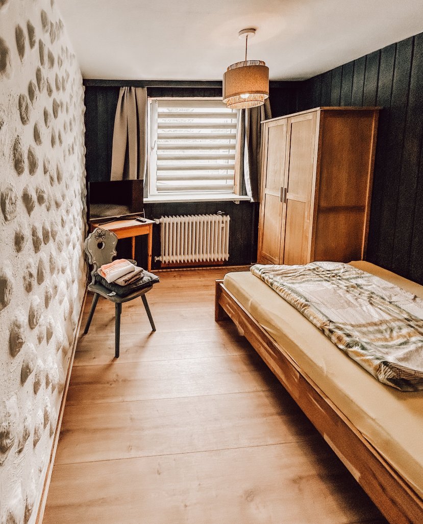 祖尔厄霍朗酒店-客卧