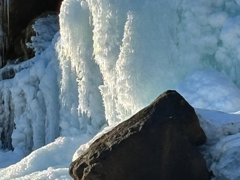 Þjóðgarðurinn á Þingvöllum-塞尔福斯必去景点