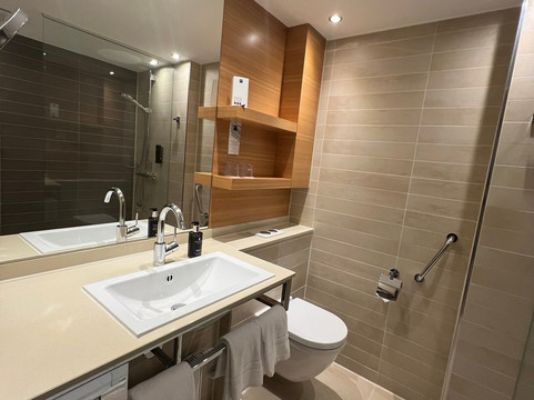 佛莱堡多林特温泉酒店主图