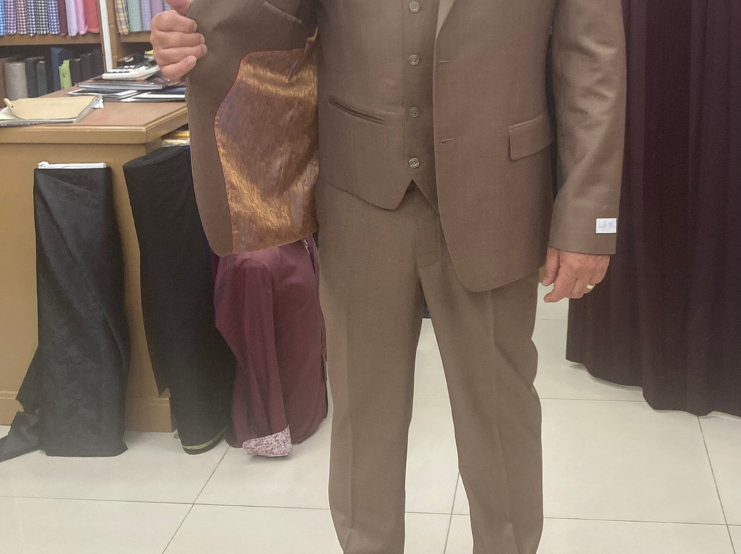 Harry Boutique Fashion Tailor-呈塔累必去景点