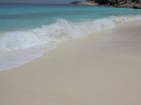 Lizzy Boat Charter-La Passe必去景点