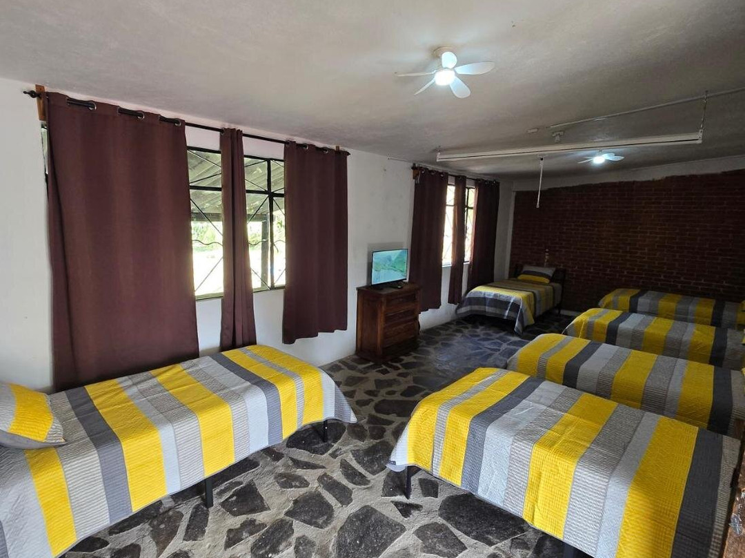 Hotel NoQueNo Vista al lago