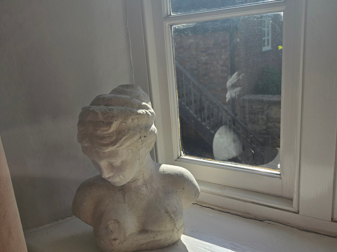 天使神迹宾馆主图