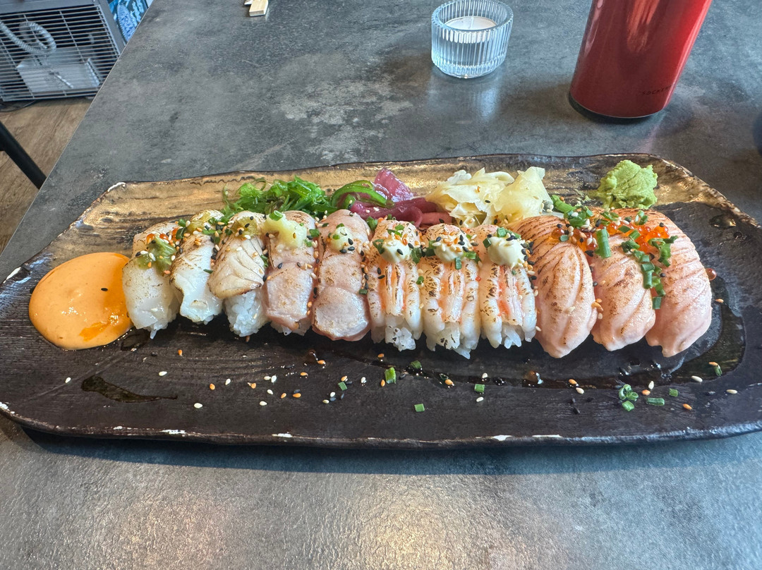 Natu Sushi & Kitchen Ladugårdsängen