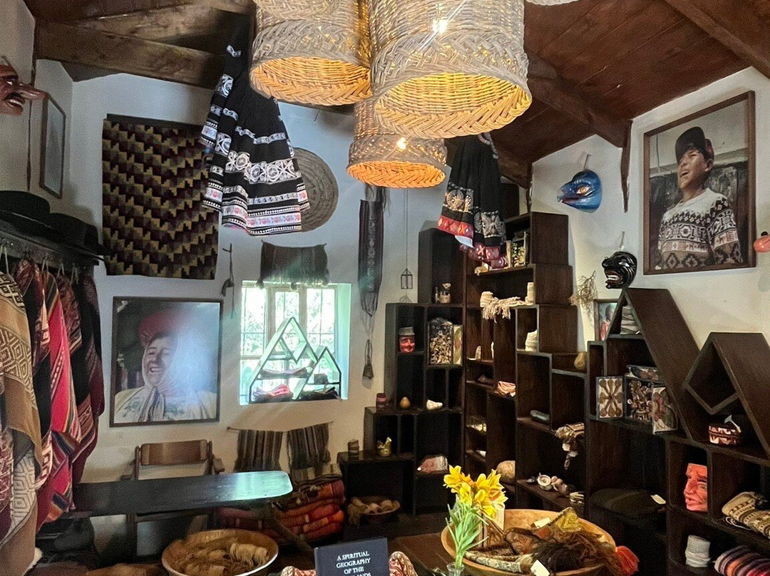 ALQA - Museo de Arte Popular Andino-奥扬泰坦博必去景点