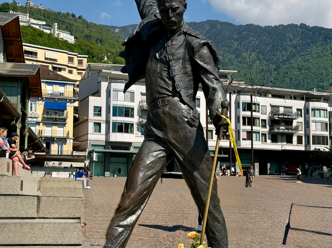 Freddie Mercury Statue-蒙特勒必去景点