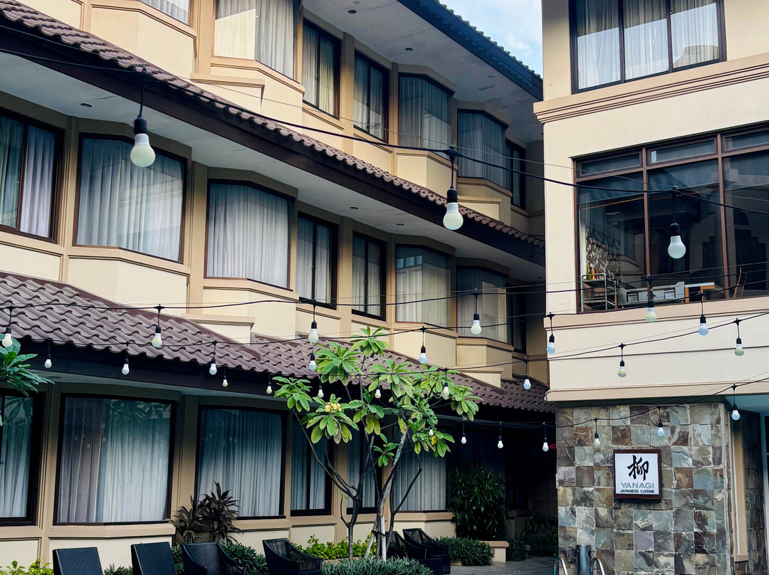 本塔尼酒店及公寓主图