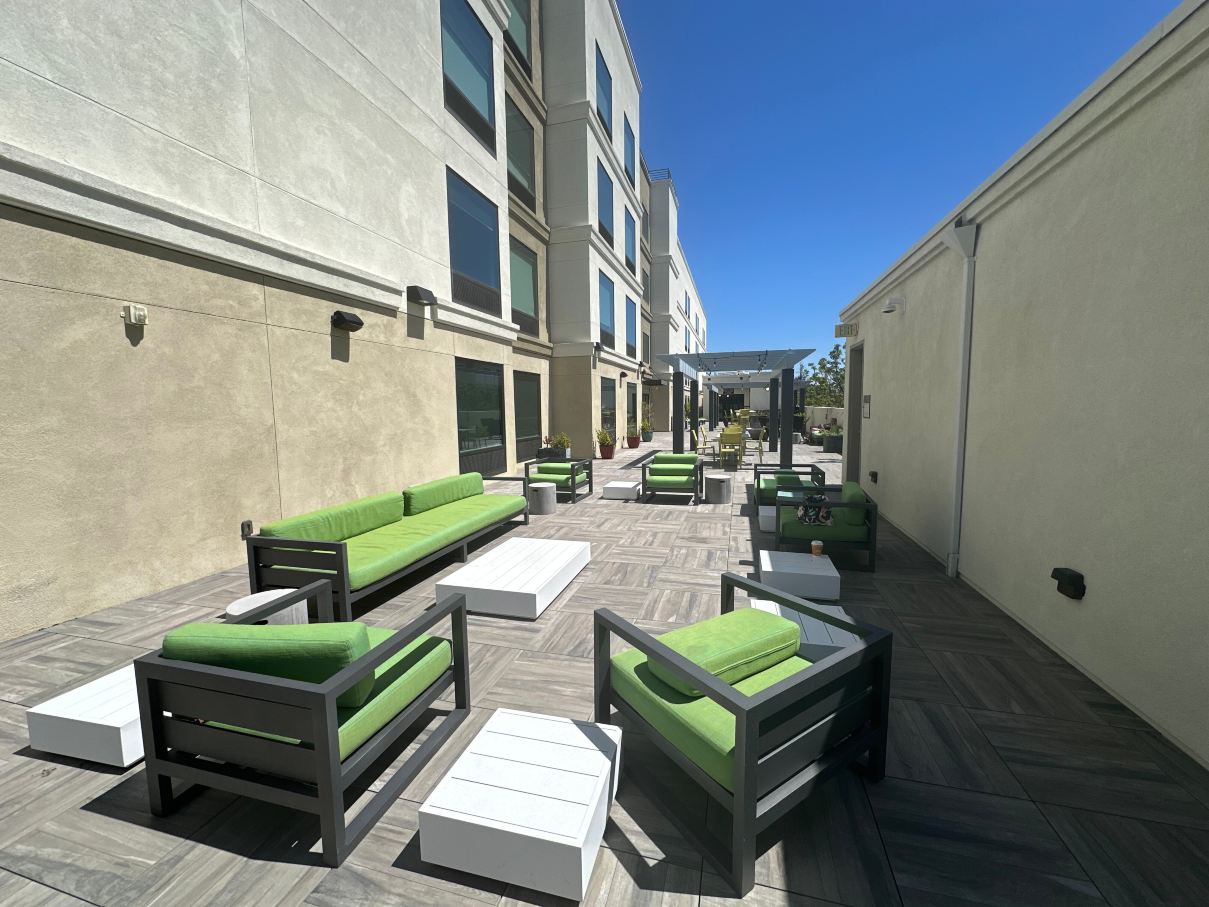 Homewood Suites by Hilton-贝尔蒙特-旅行者