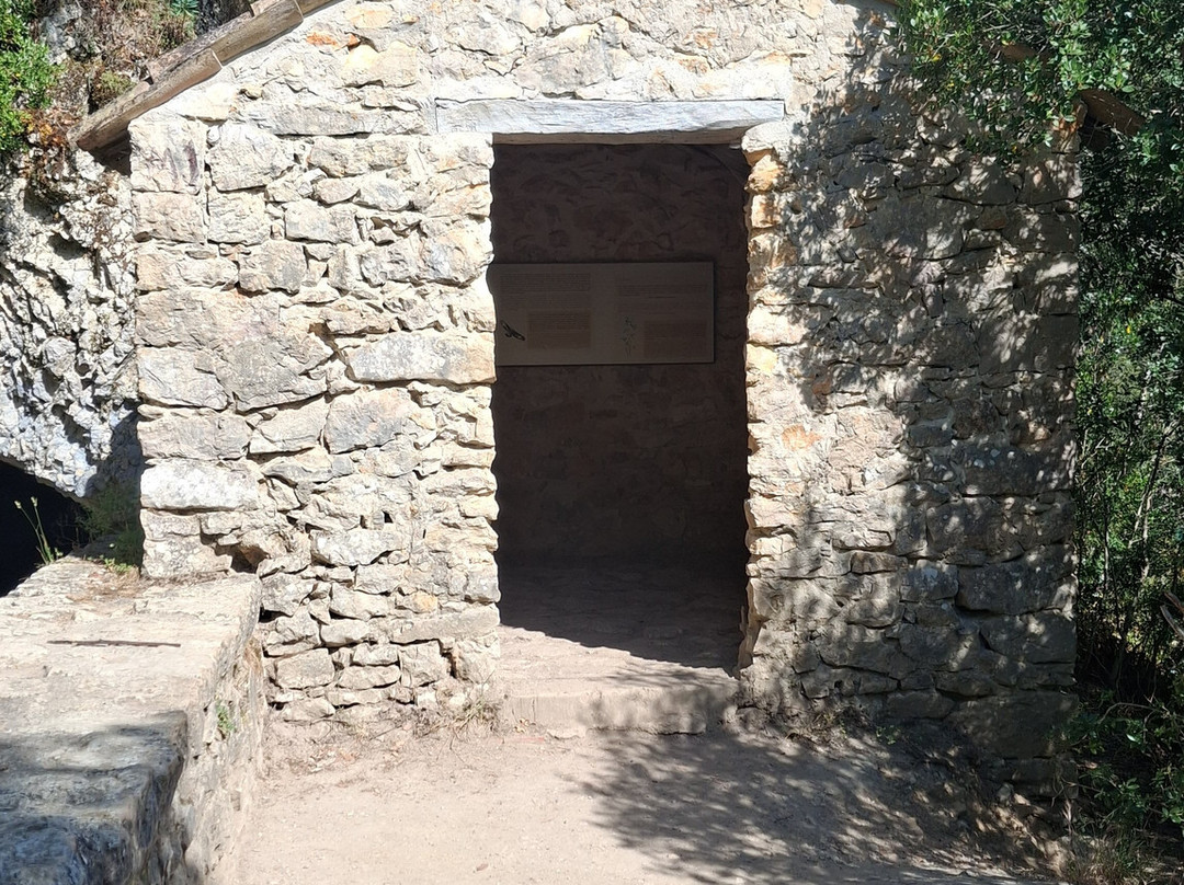 Sentier Du Garde Canal-Quinson必去景点
