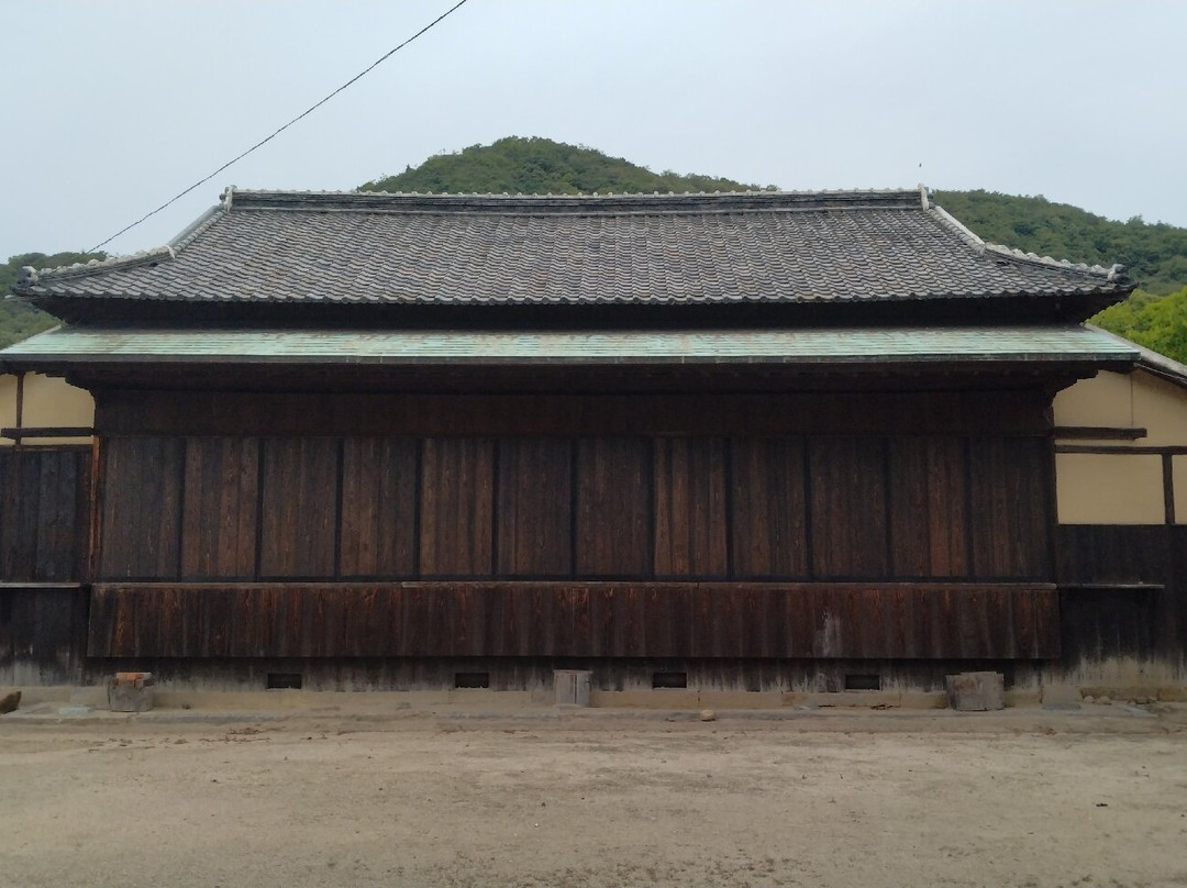 Kogarasu Shrine-丸龟市必去景点