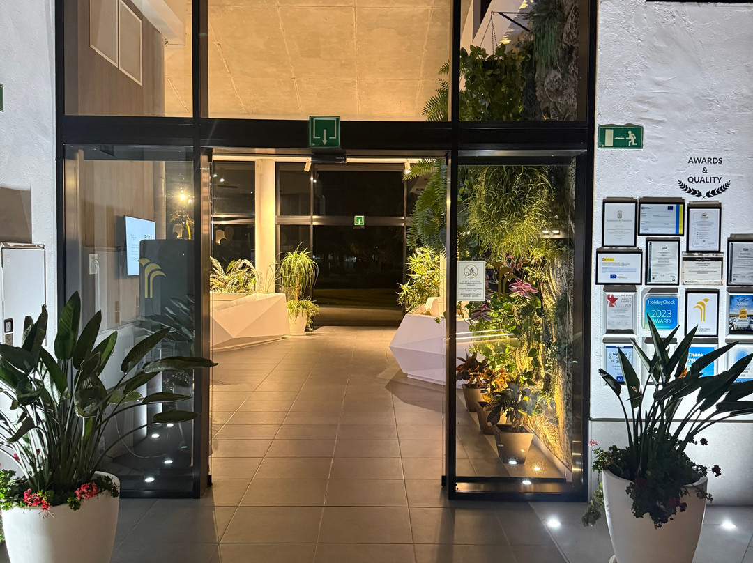 马斯帕洛马斯俱乐部套房酒店及水疗中心 - 限成人主图