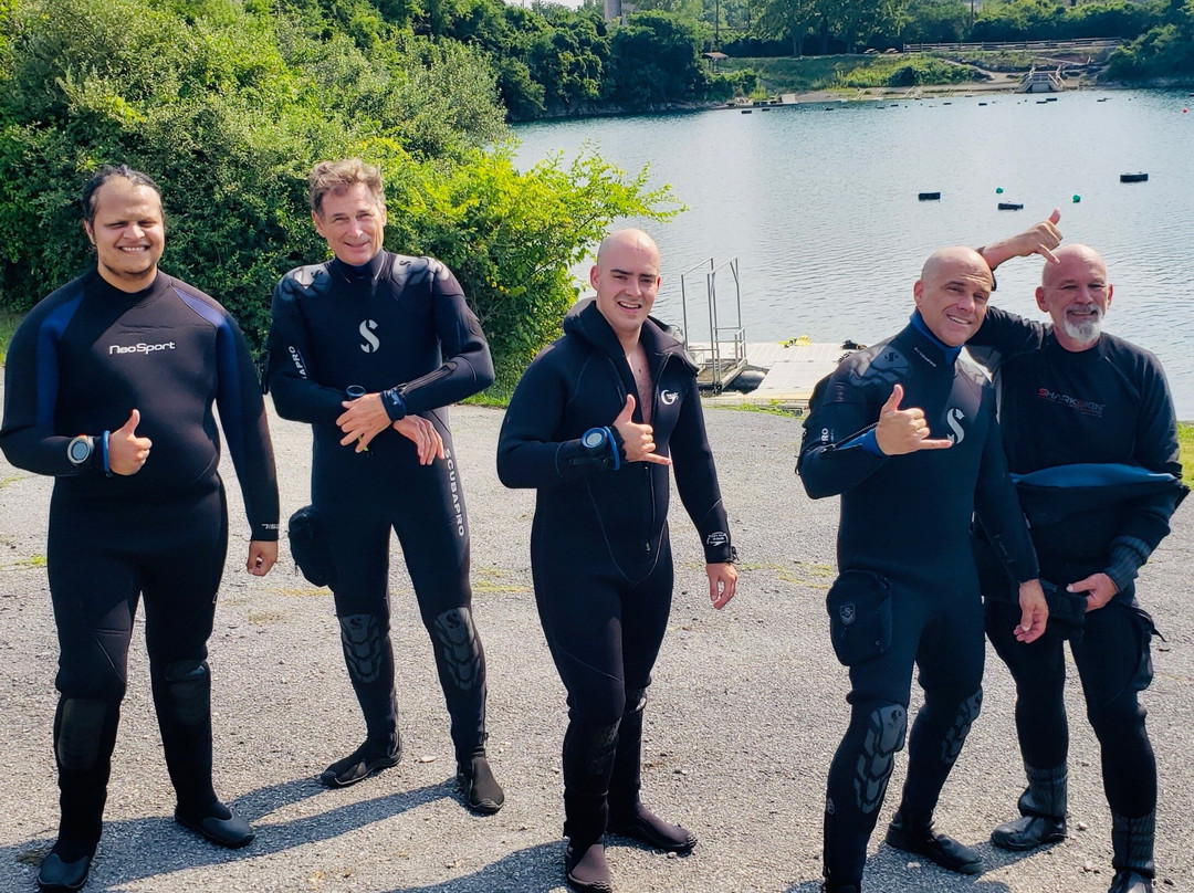 Scuba Guru - Diving Certification and Classes-布兰斯堡必去景点