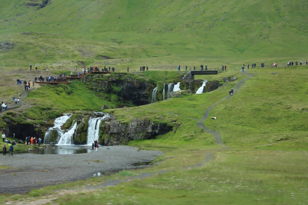 Kirkjufellsfoss-格伦达菲厄泽必去景点