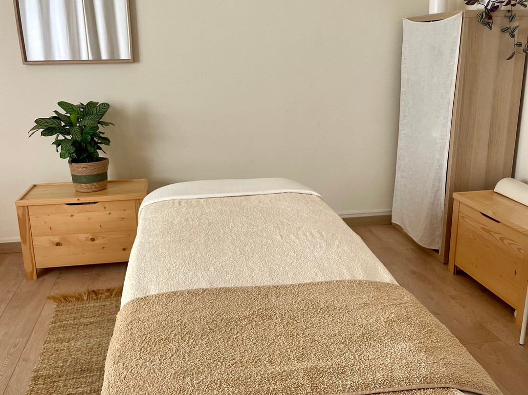 Alma Flow - Massage & Holistic Therapies-Ferrel必去景点