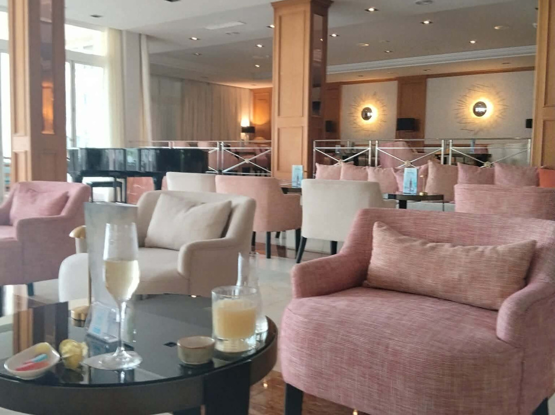 格鲁波特尔公园自然水疗酒店主图