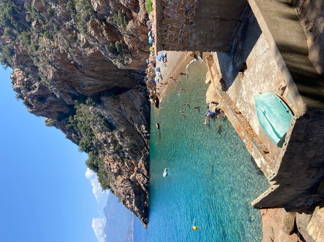 Plage de Ficajola-Piana必去景点
