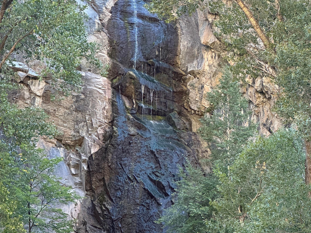 Bridal Veil Falls-Spearfish必去景点