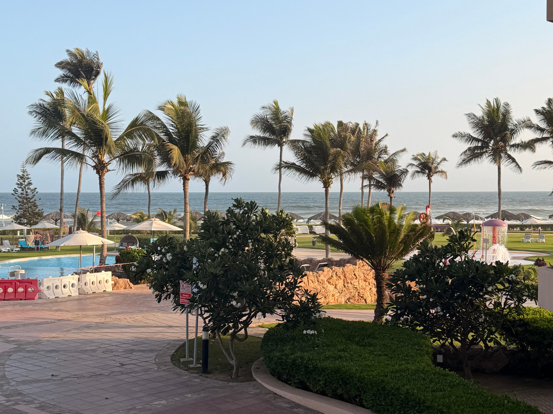 Crowne Plaza Resort 塞拉莱主图